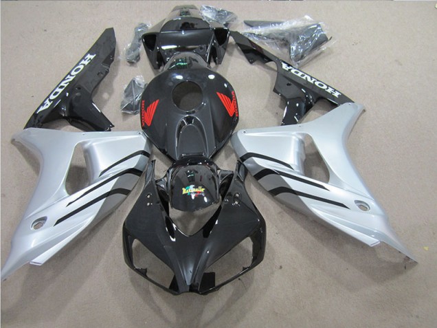 Carene Moto CBR 1000 RR 06-07 - Nero Argento Rosso Decal Carene Moto CBR 1000 RR 06-07 - Nero Argento Rosso Decal