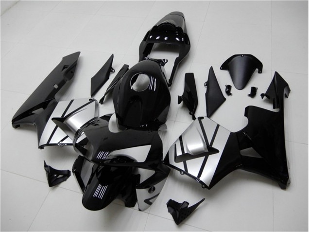 Carene Moto CBR 600 RR 03-04 - Nero Argento Carene Moto CBR 600 RR 03-04 - Nero Argento