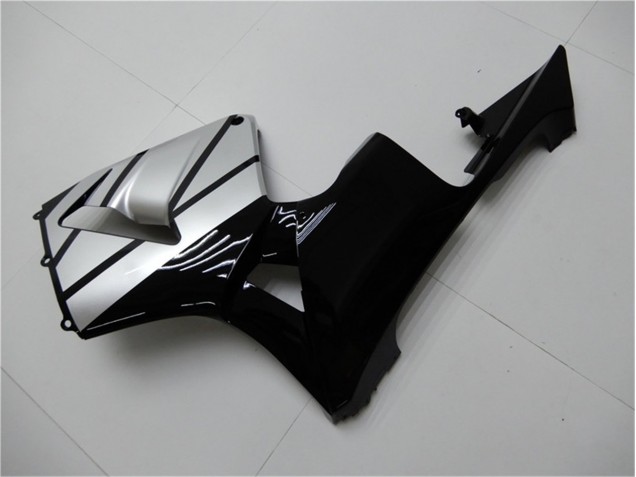 Carene Moto CBR 600 RR 03-04 - Nero Argento Carene Moto CBR 600 RR 03-04 - Nero Argento